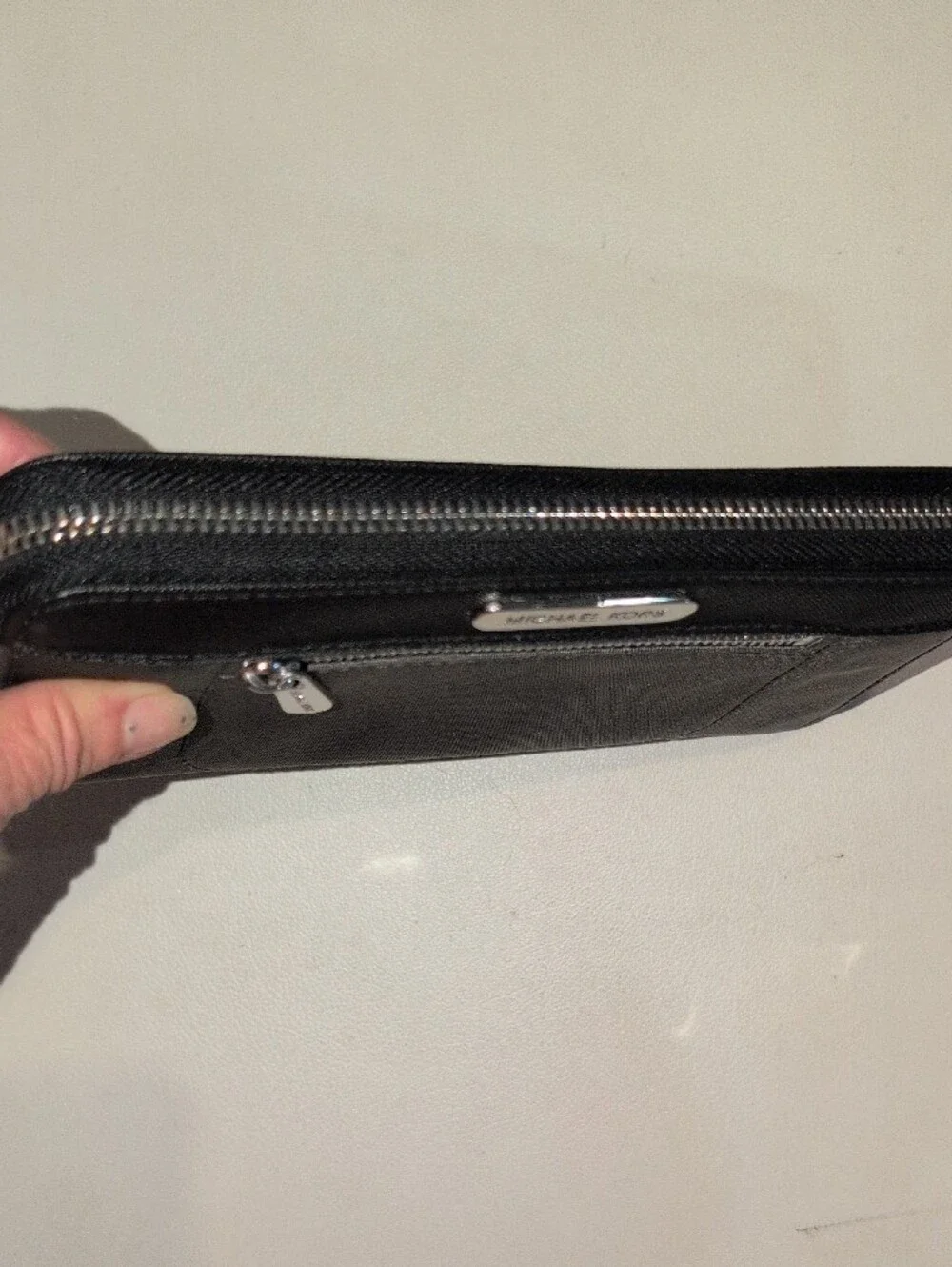 Michael Kors Colgate Zip Around Continental Wallet